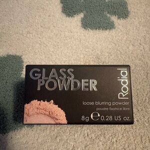 Rodial Glass Powder - Loose Blurring Powder in Black and Cream